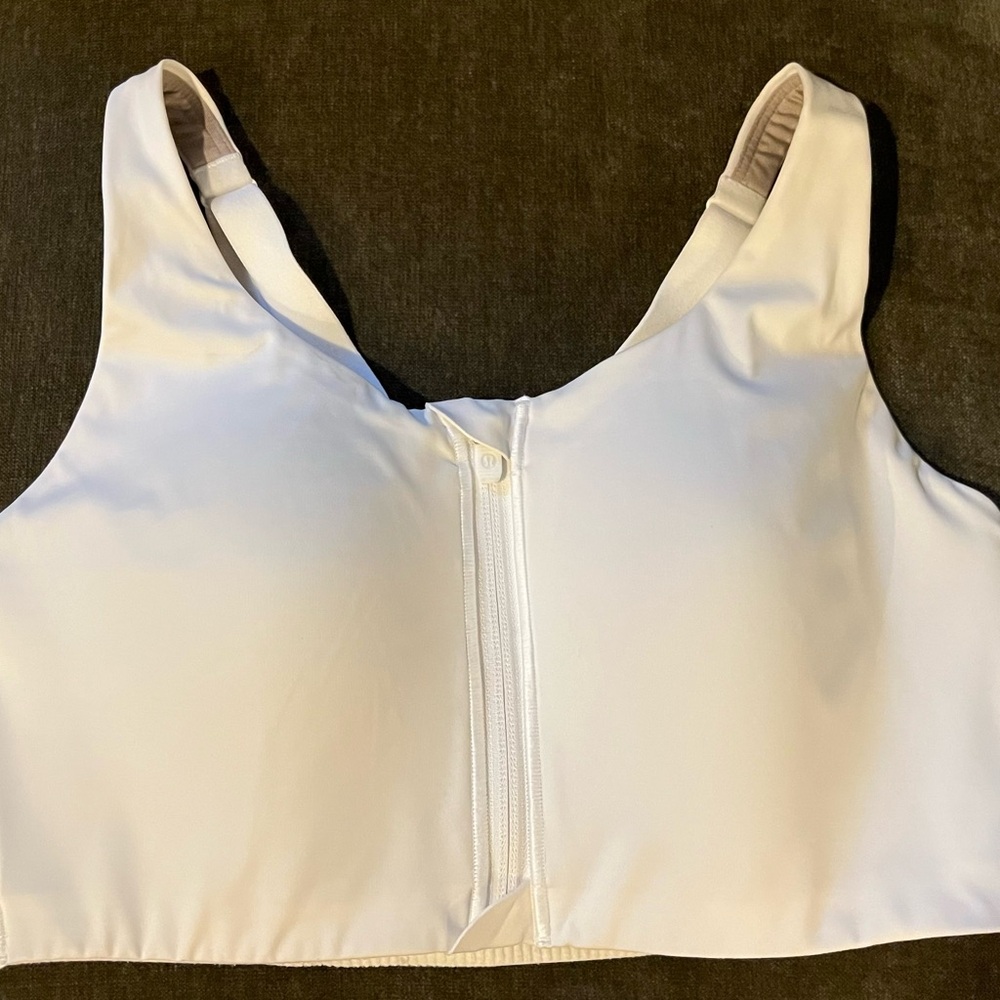 Lululemon Athletica White Zip-Front Bra 36D